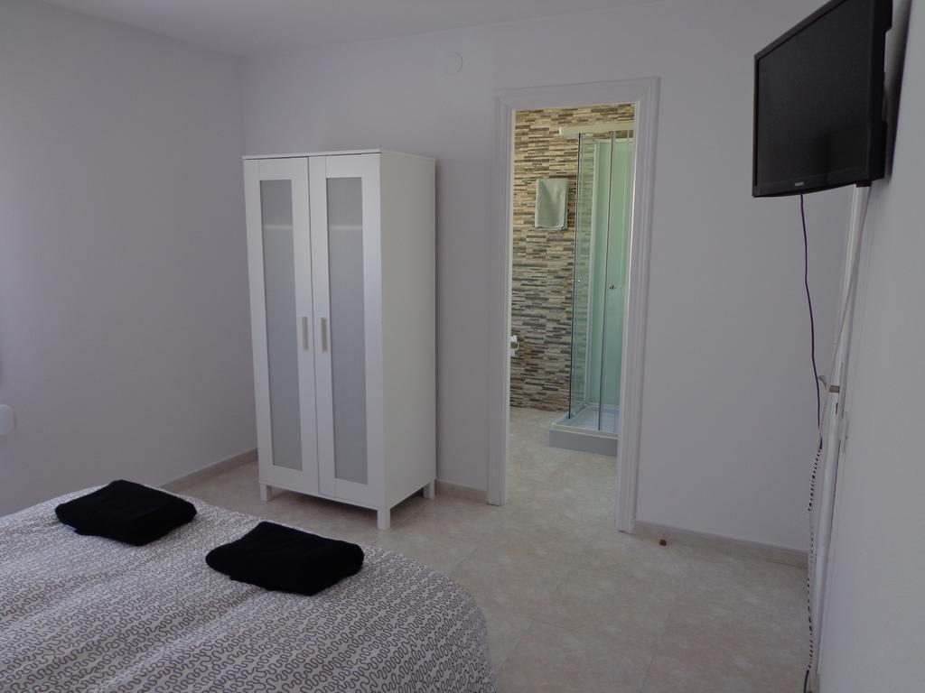 Albergue Aqua ปอร์โตมาริน ภายนอก รูปภาพ
